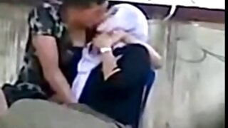 FFM-ში დიკის დაძაბვა ...