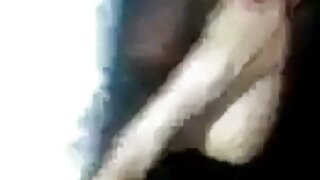 მოხდენილი ქერა თოხი  ...